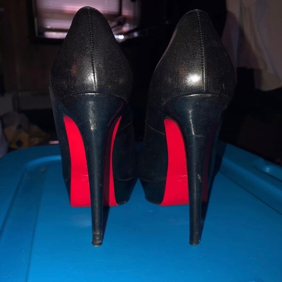 Auth Christian Louboutin Bianca Pump Black Leather - Picture 4 of 8
